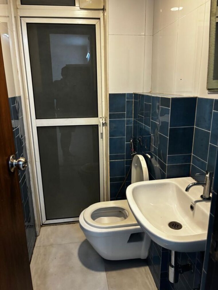 Bathroom, lodha-codename-the-only-mumbai 1 Bedroom 322 Sq.Ft. Apartment In Majiwada Thane 10502244