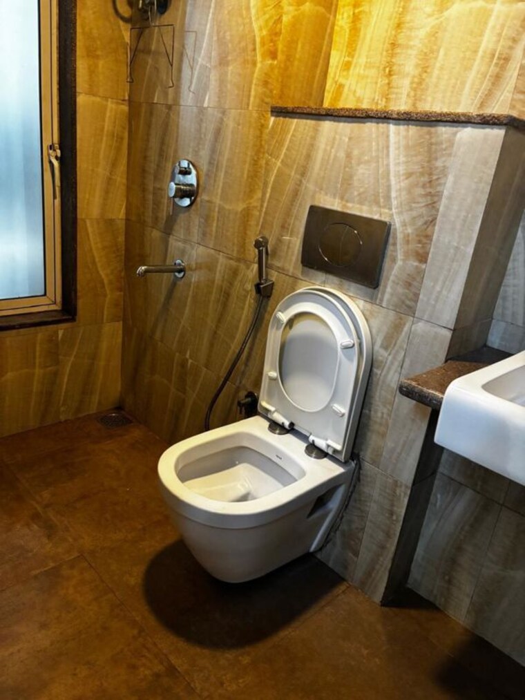Bathroom, lodha-codename-the-only-mumbai 1 Bedroom 322 Sq.Ft. Apartment In Majiwada Thane 10502244