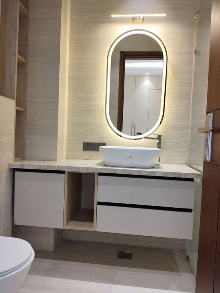 Bathroom, panchsheel park 4 Bedroom 4500 Sq.Ft. Apartment In Panchsheel Park Delhi 10502320
