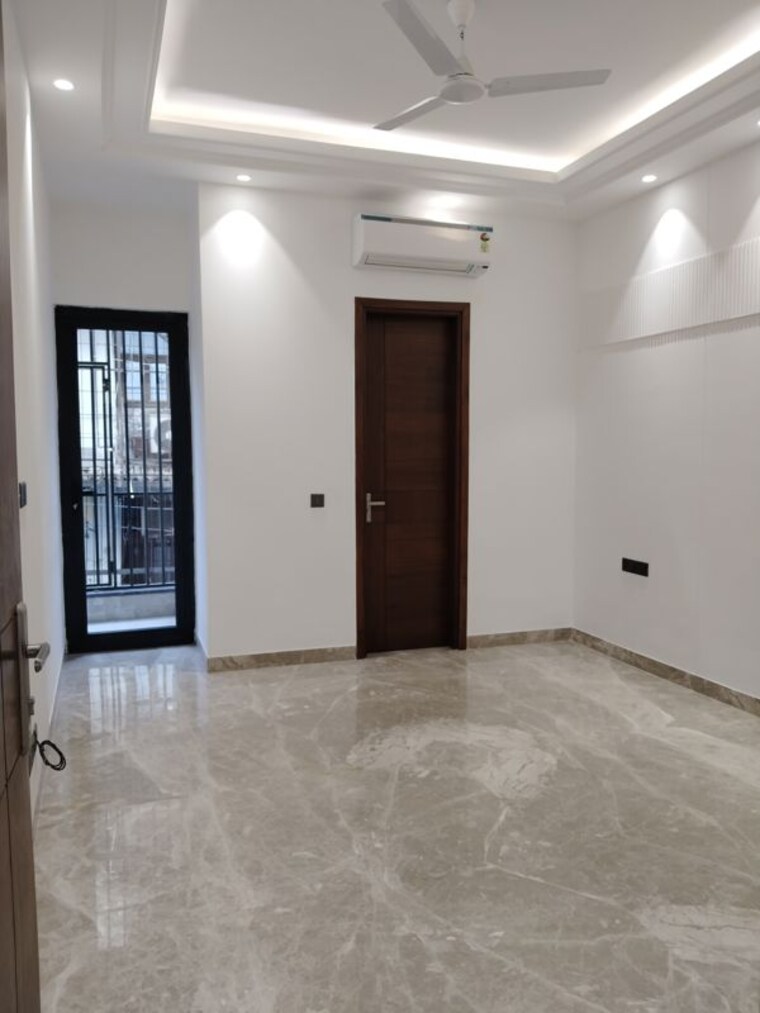Room, panchsheel park 4 Bedroom 4500 Sq.Ft. Apartment In Panchsheel Park Delhi 10502320