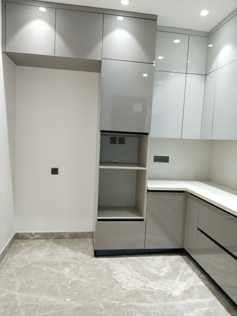 Bathroom, panchsheel park 4 Bedroom 4500 Sq.Ft. Apartment In Panchsheel Park Delhi 10502320