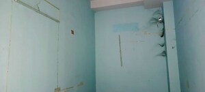 Room in  Shop at Vile Parle West – for Sale