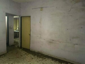 Room in  Apartment at Kankaria – for Sale