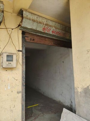  Shop For Sale in Singarwa