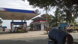  Shop – Exterior View View at Sengulam - for Sale