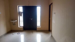  Apartment For Sale in Vandalur