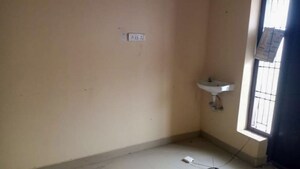 Room in  Apartment at Vandalur – for Sale