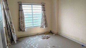 Room in  Apartment at Andur Road – for Sale