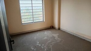 Room in  Apartment at Andur Road – for Sale
