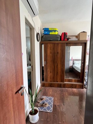 Furnished Amenities in 2 BHK Apartment at VTP Solitaire, Baner – for Rent