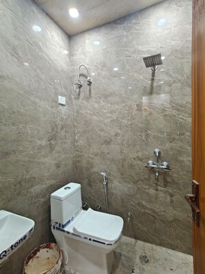 Bathroom in 1 BHK Builder Floor at Vaishali Sector 6 – for Sale