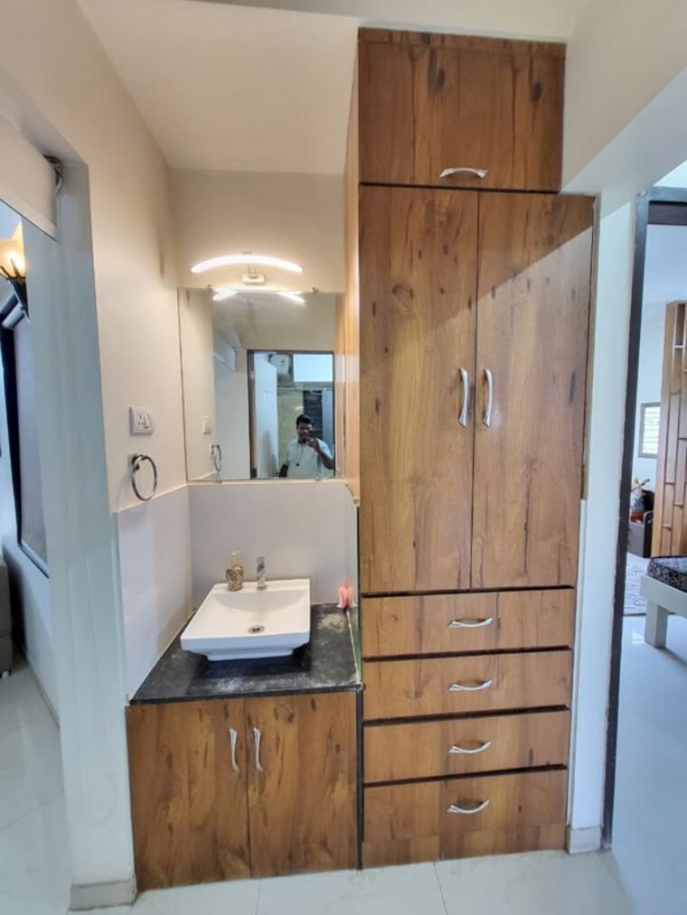 Kitchen, natu-golden-trellis 3 Bedroom 1500 Sq.Ft. Apartment In Balewadi Pune 10502431