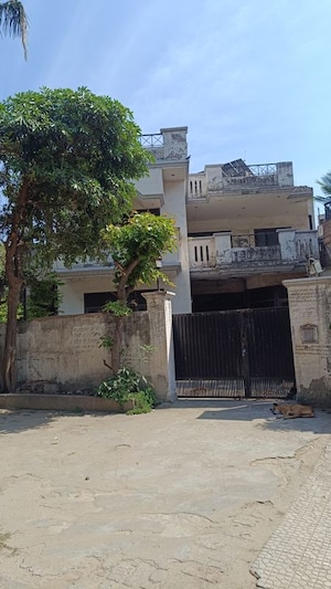  Independent House For Sale in Delta City