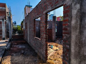  Land For Sale in Ganguru