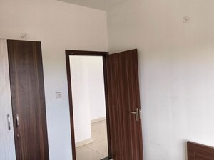 Room in  Apartment at Perungavur – for Sale