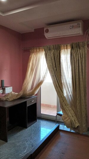 Room in 3 BHK Apartment at Velachery – for Sale