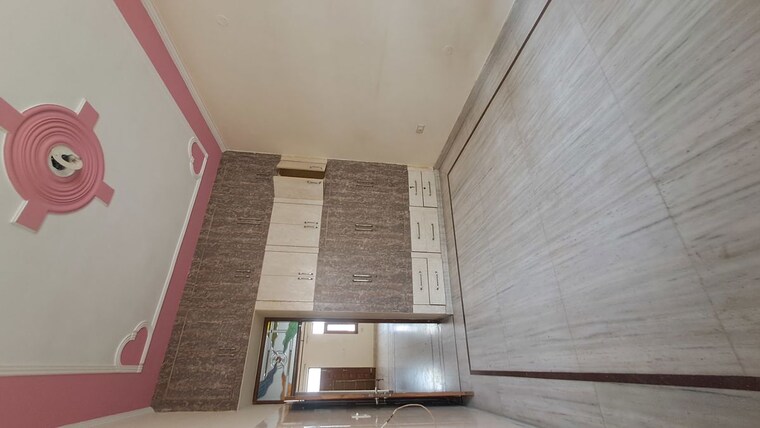 Room, sector 14 2 Bedroom 2250 Sq.Ft. Builder Floor In Sector 14 Hisar 10502481