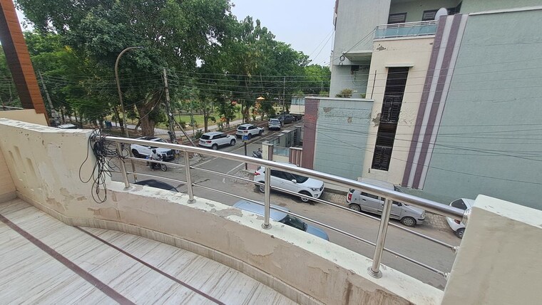 Balcony, sector 14 2 Bedroom 2250 Sq.Ft. Builder Floor In Sector 14 Hisar 10502481