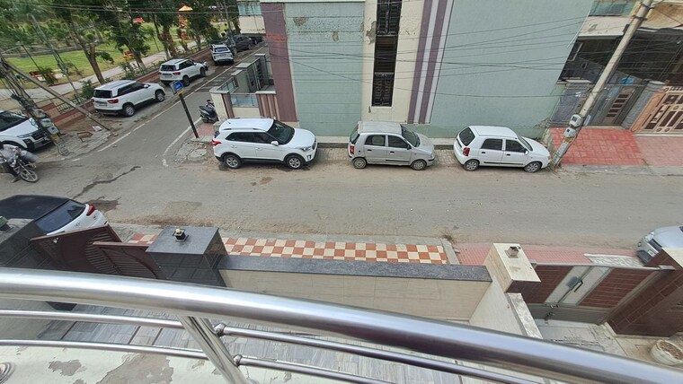 Balcony, sector 14 2 Bedroom 2250 Sq.Ft. Builder Floor In Sector 14 Hisar 10502481