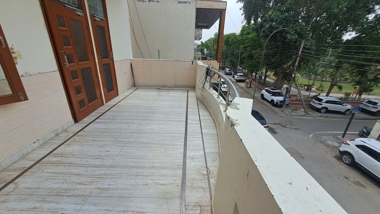 Balcony, sector 14 2 Bedroom 2250 Sq.Ft. Builder Floor In Sector 14 Hisar 10502481