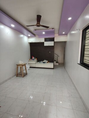 Living Room in 2.5 BHK Independent House at Karve Nagar – for Rent