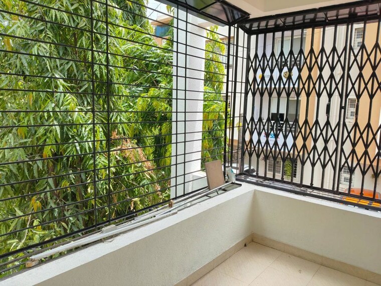 Balcony, karve nagar 2.5 Bedroom 3000 Sq.Ft. Independent House In Karve Nagar Pune 10502519