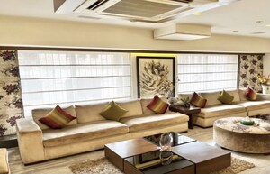 Living Room in 4 BHK Apartment at Morya Regency, Bandra West – for Rent
