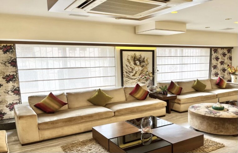 Living Room, morya-regency 4 Bedroom 2550 Sq.Ft. Apartment In Bandra West Mumbai 10502552