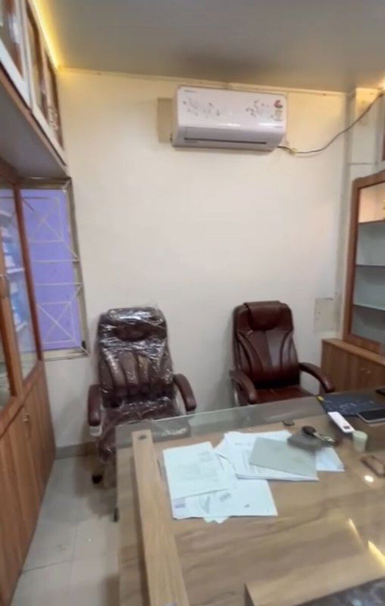 Team Area, aamod-apartment Commercial Office Space 600 Sq.Ft. In Shivajinagar Pune 10502551