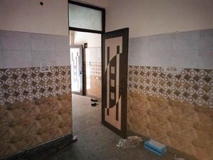 Room in  Independent House at Vishnu Garden – for Sale