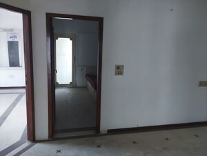 Room in  Apartment at Ahmedabad Cantonment – for Sale
