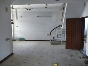 Room in  Apartment at Ahmedabad Cantonment – for Sale