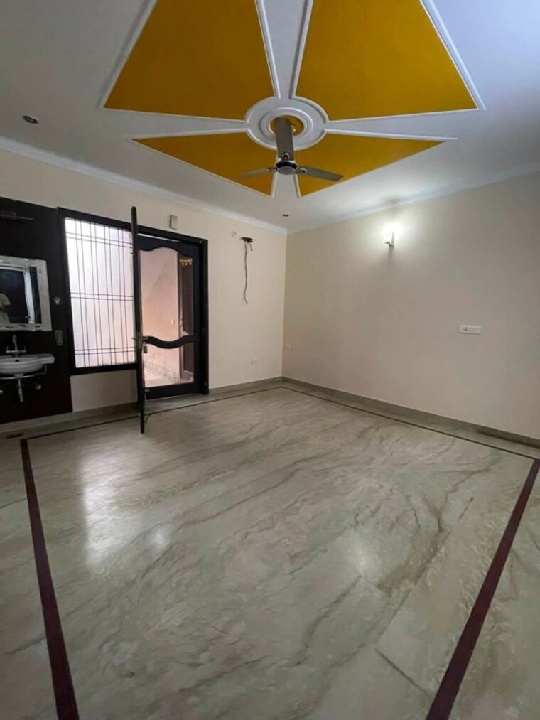 Room, sector 2 greater noida 3 Bedroom 1500 Sq.Ft. Independent House In Sector 2 Greater Noida Greater Noida 10502618