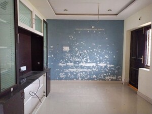 Room in  Apartment at Kamsali Pet – for Sale