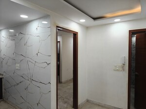 Room in 3 BHK Builder Floor at Majlis Park – for Sale