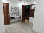 3 BHK 75 Sq.Yd. Builder Floor in Majlis Park