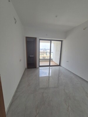 Room in 3 BHK Apartment at Majestique Signature Towers, Balewadi – for Rent