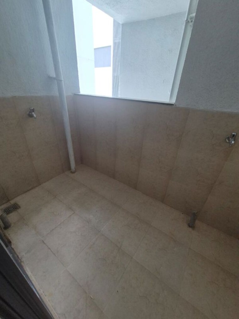 Bathroom, majestique-signature-towers 3 Bedroom 1250 Sq.Ft. Apartment In Balewadi Pune 10502657