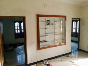 Room in  Independent House at Nilgiris – for Sale