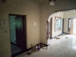 Room in  Independent House at Nilgiris – for Sale