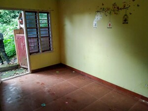 Room in  Independent House at Nilgiris – for Sale