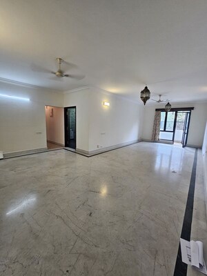 Room in 3 BHK Apartment at Prestige Acropolis, Kadugodi – for Rent