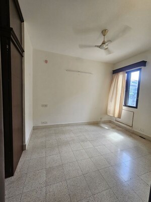Room in 3 BHK Apartment at Prestige Acropolis, Kadugodi – for Rent