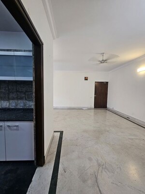 Room in 3 BHK Apartment at Prestige Acropolis, Kadugodi – for Rent
