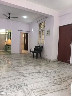 Room in 3 BHK Builder Floor at Ardee Platinum Independent Floors, Sector 52 – for Rent