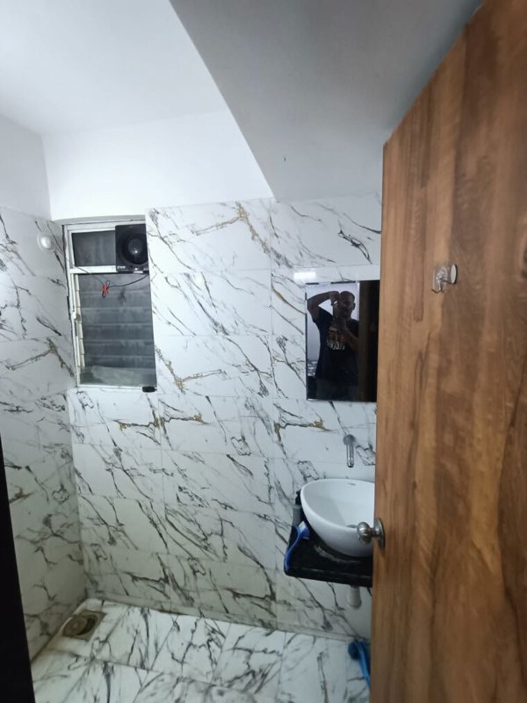 Bathroom, satyam-shivam-phase-2 1 Bedroom 600 Sq.Ft. Apartment In Kharadi Pune 10502851