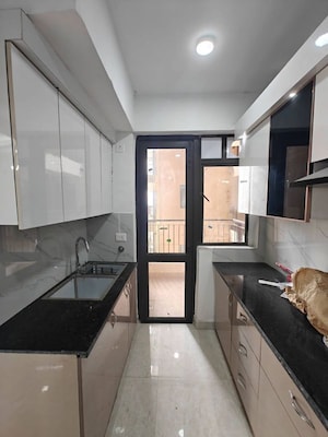 Kitchen in 2.5 BHK Builder Floor at Trident Embassy Reso, Sector 1 Greater Noida – for Rent