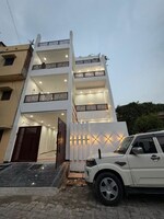 6 BHK 1500 Sq.Ft. Independent House in Vineet Khand