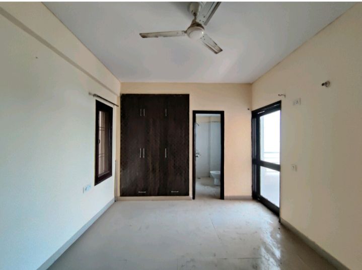 3 BHK + Pooja Room 1661 Sq.Ft. Apartment in RPS Savana