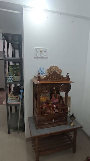 Furnished Amenities in 2 BHK Apartment at Kamgar Putala Vasahat – for Rent